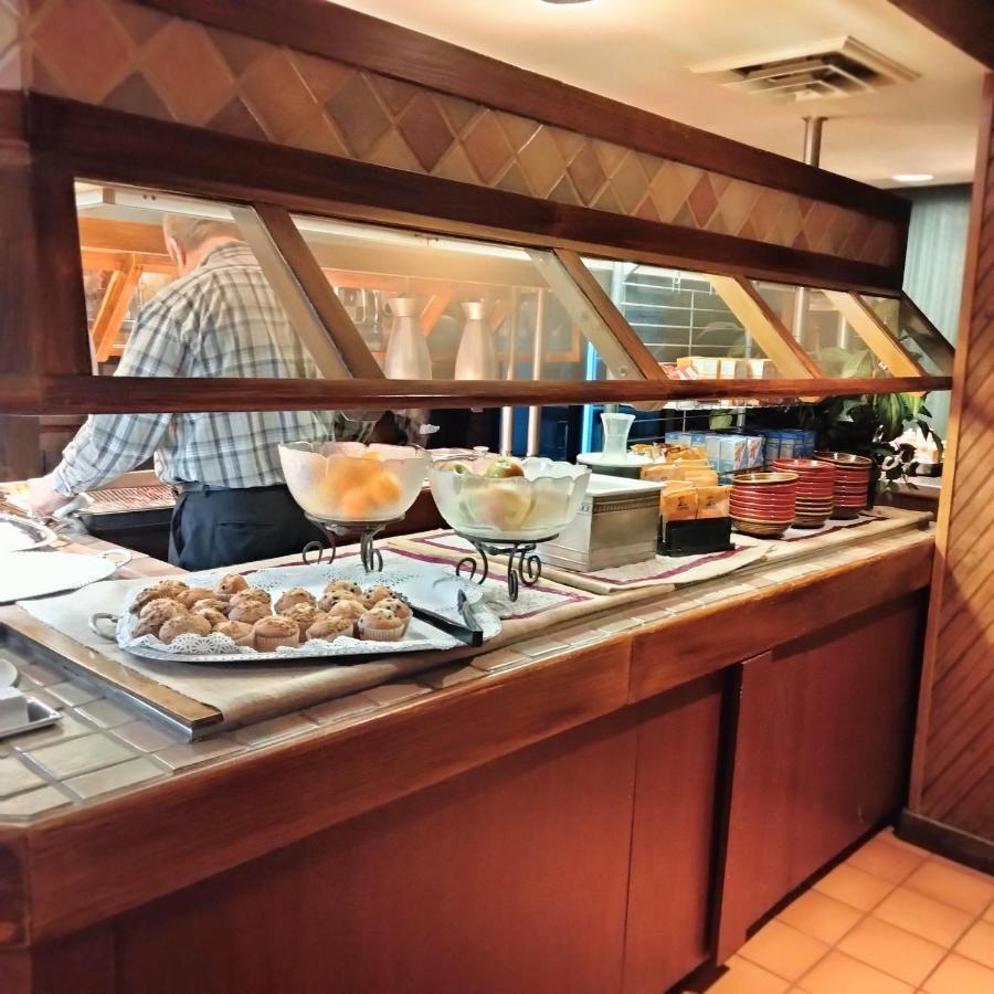 Holiday Inn At Six Flags Saint Louis By Ihg Eureka Esterno foto